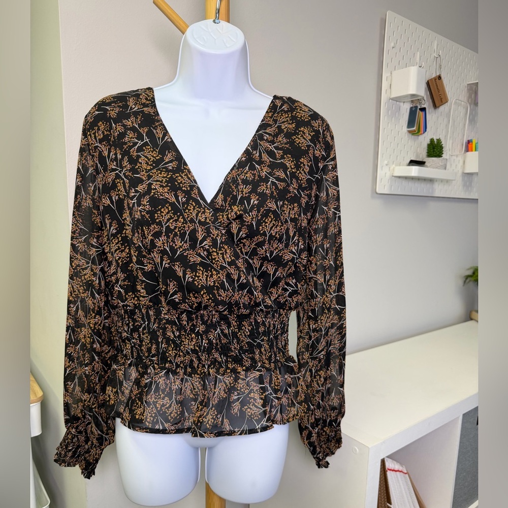 Japna Floral V-Neck Women's Top - Black and Brown Size M